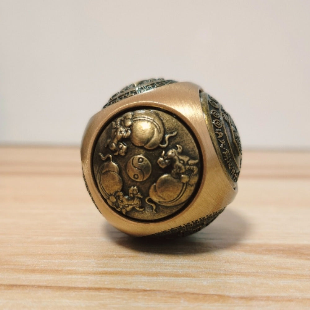 1pc Vintage Brass Six-sided Small Ornament, A Spherical Deco