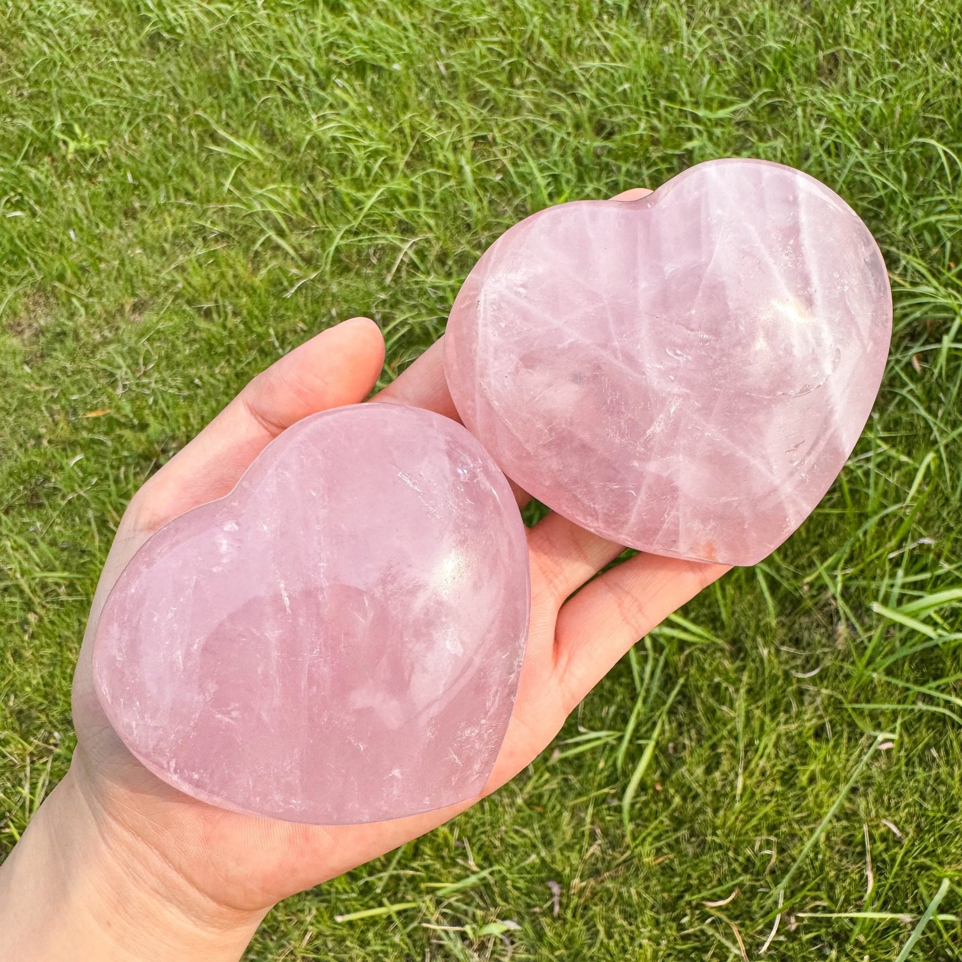 [1 Rose Quartz Crystal] 1 Rose Quartz Heart-Shaped Crystal O