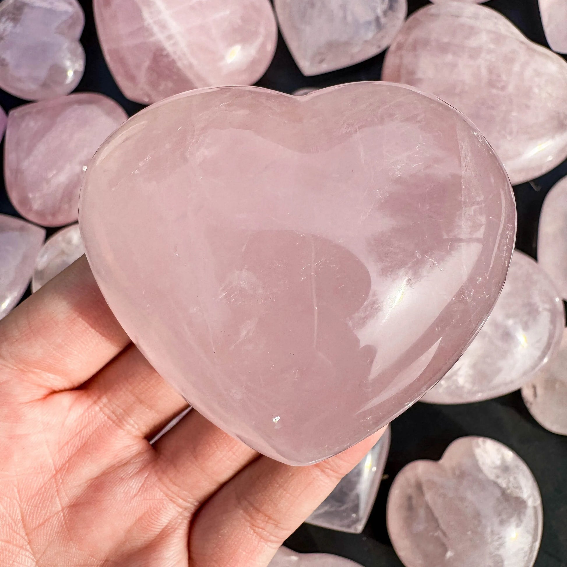 [1 Rose Quartz Crystal] 1 Rose Quartz Heart-Shaped Crystal O