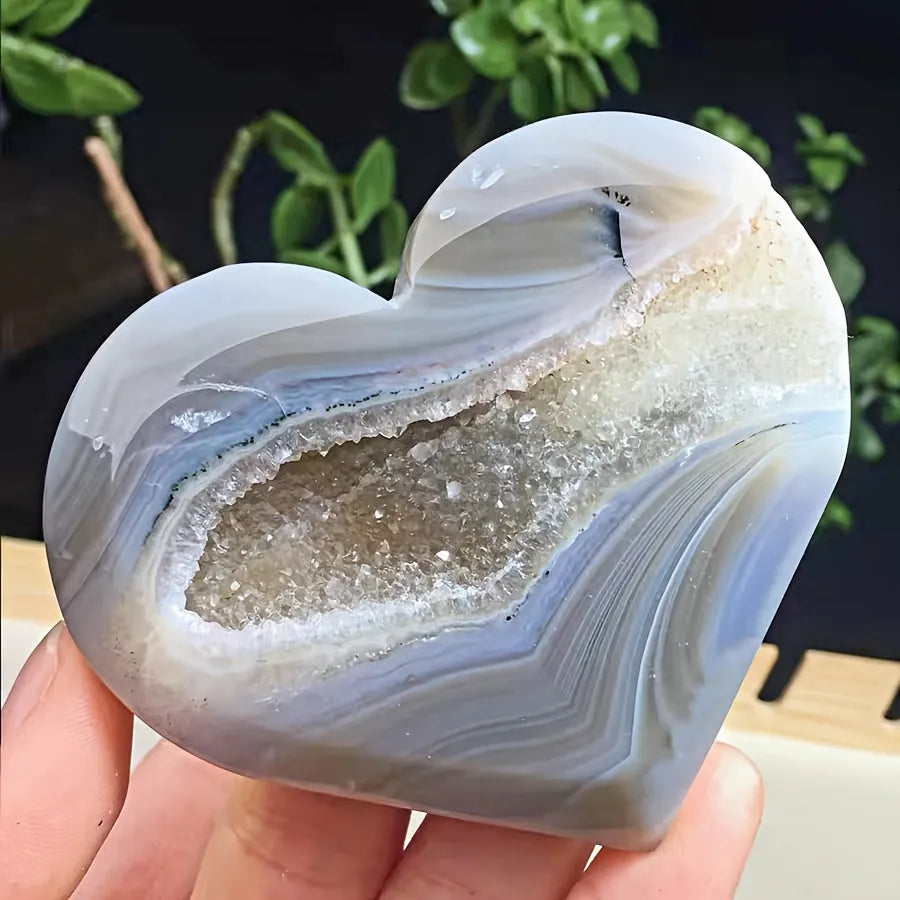 1pc Agate Love Shaped Stone Ornaments, Home Decoration, Holi